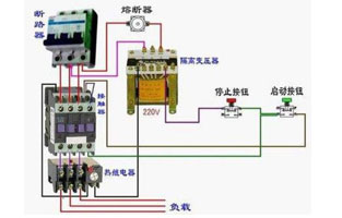 控制變壓器是一種小型干式變壓器，其交流電源頻率為50Hz，初級電壓為220V（或380V），次級電壓有6. 3V、12V、24V、36V、110V、127V等。它主要用做工礦企業(yè)中的安全局部照明電源、電氣設備的控制回路電源及信號燈或指示燈電源。那么控制變壓器要怎么接線呢？控制變壓器廠家旗正告訴你接線方法：